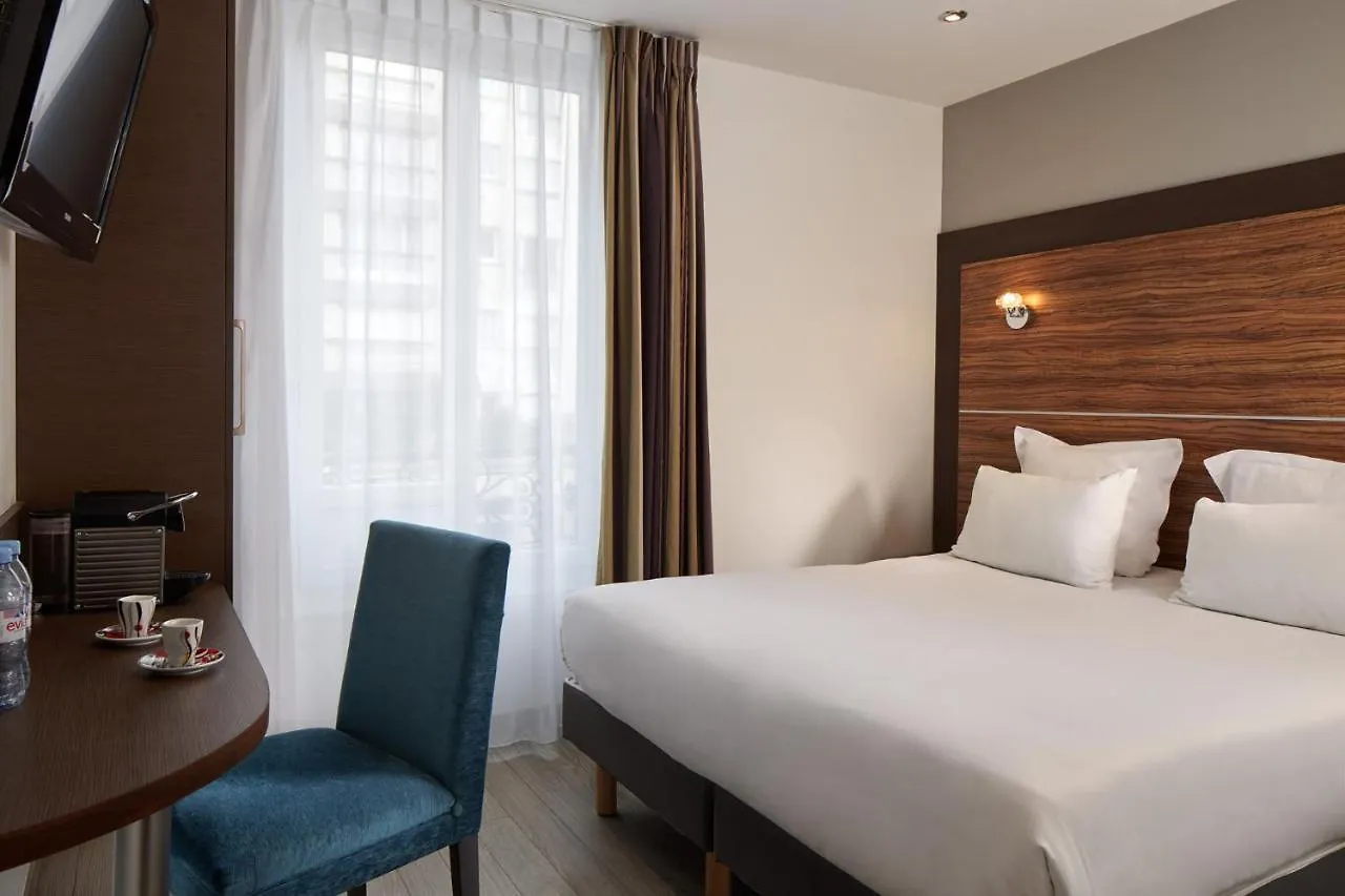 Apolonia Montmartre; Sure Collection By Western 3* Parijs