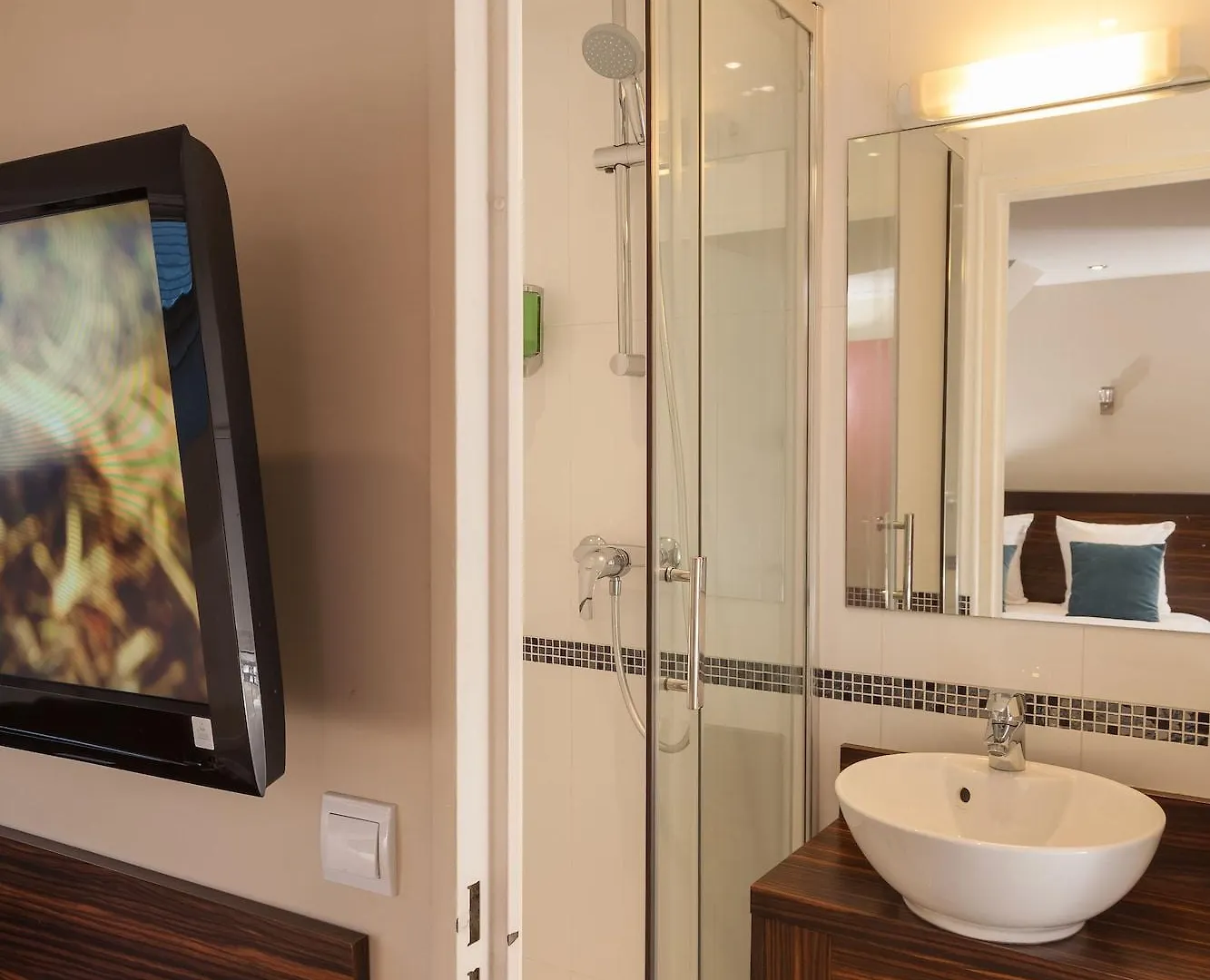 Apolonia Montmartre; Sure Collection By Western Hotel 3*