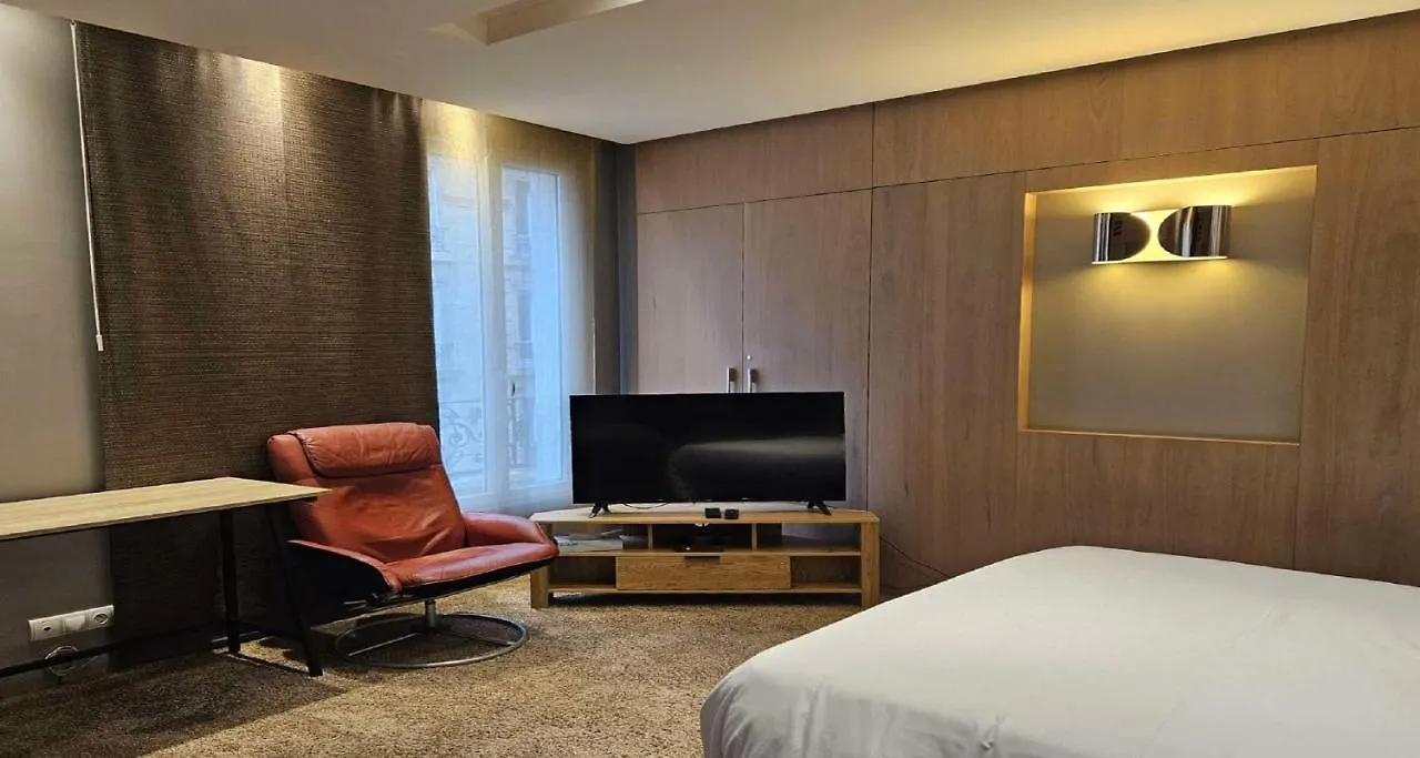 Apolonia Montmartre; Sure Collection By Western Hotel 3*