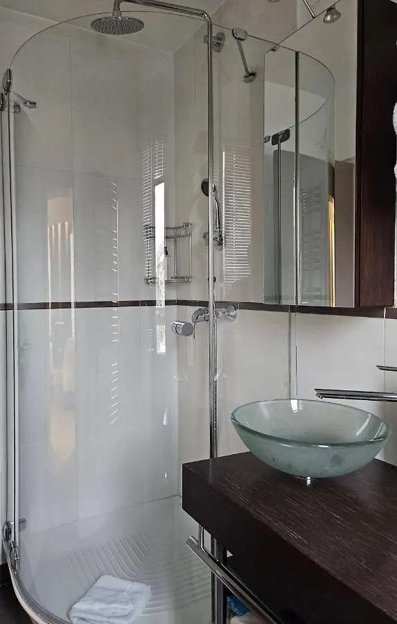 Apolonia Montmartre; Sure Collection By Western Hotel 3*